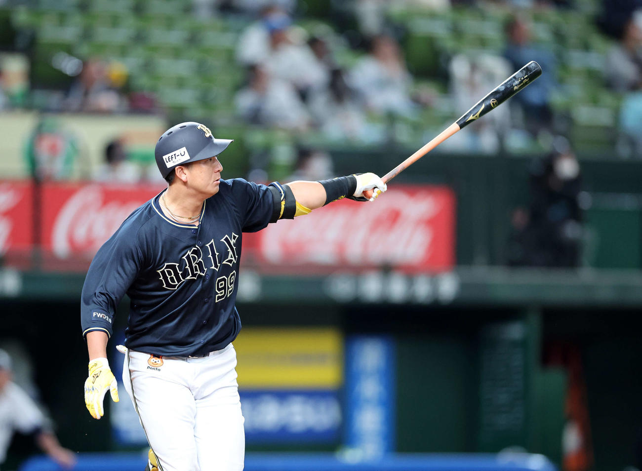 西武対オリックス　3回表オリックス無死、杉本は中越えソロ本塁打を放つ（撮影・鈴木正人）