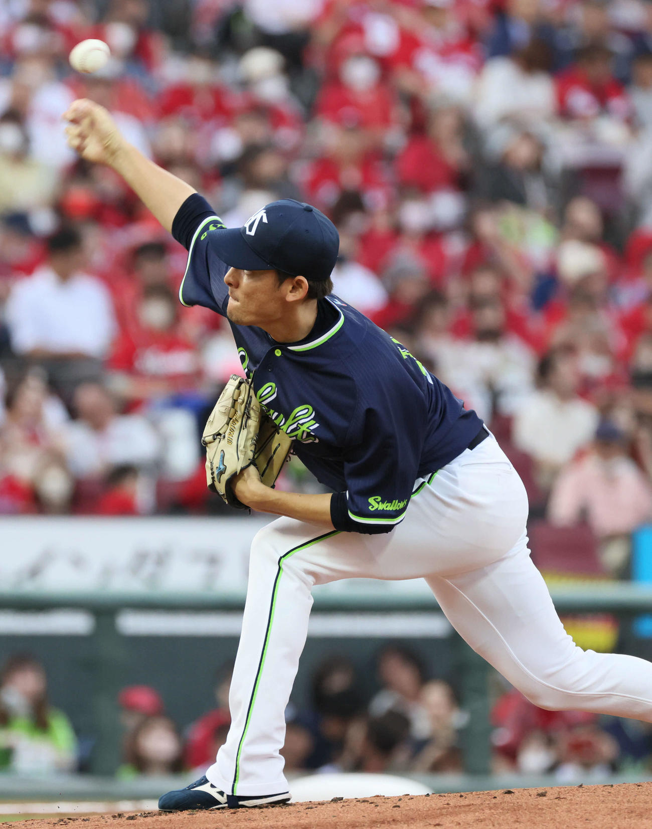 広島対ヤクルト　ヤクルト先発の高梨（撮影・加藤孝規）