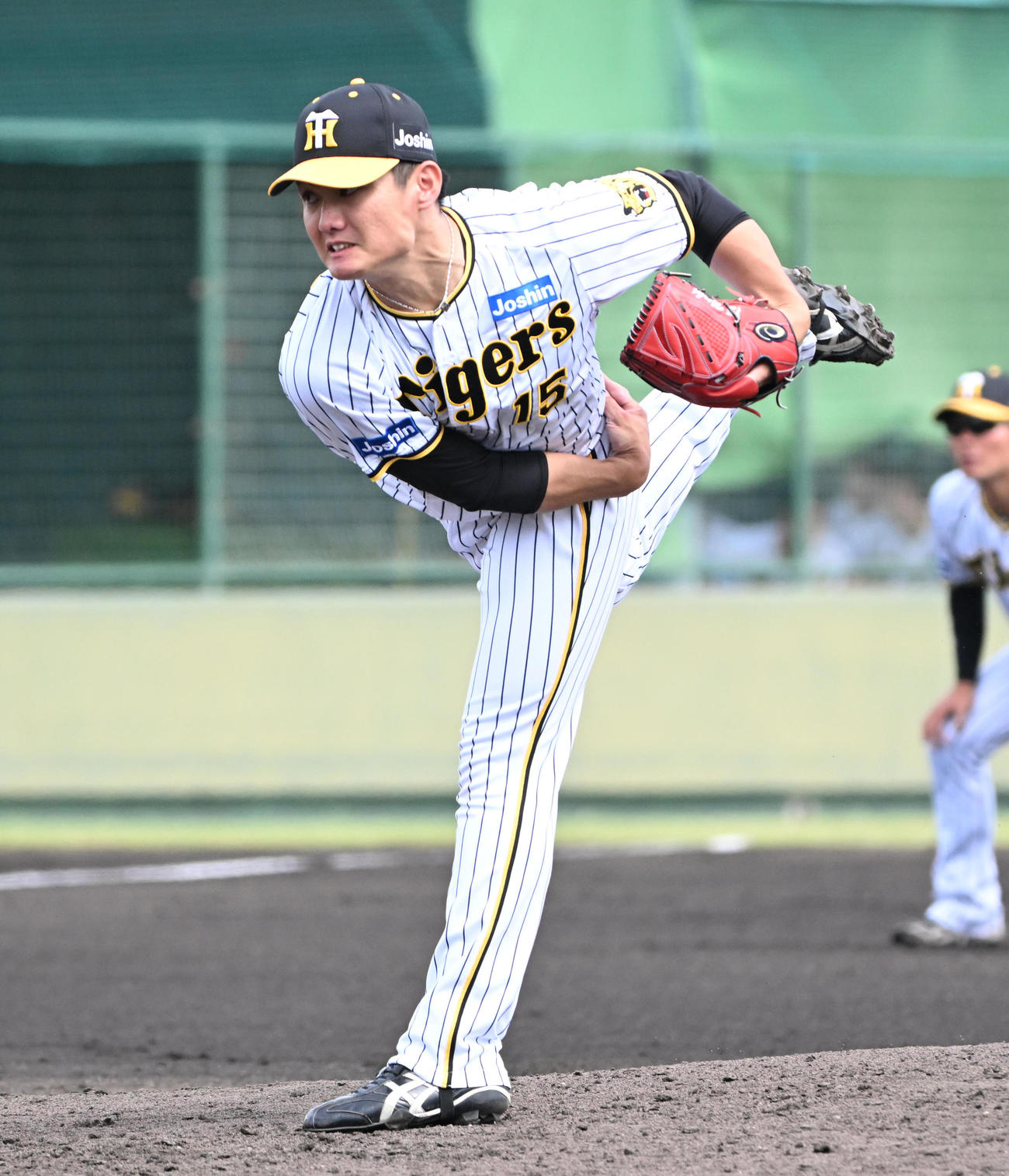 阪神対ソフトバンク　阪神2番手の西純（撮影・石井愛子）
