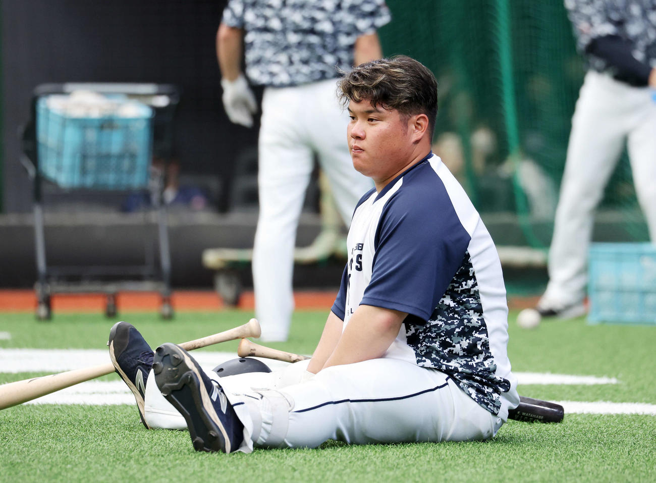 西武対オリックス　練習中の西武渡部（撮影・鈴木正人）