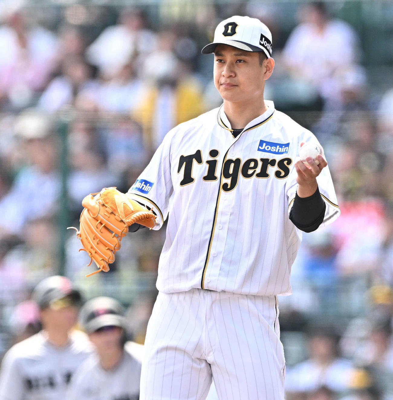 阪神対巨人　試合に臨む阪神先発の大竹（撮影・滝沢徹郎）
