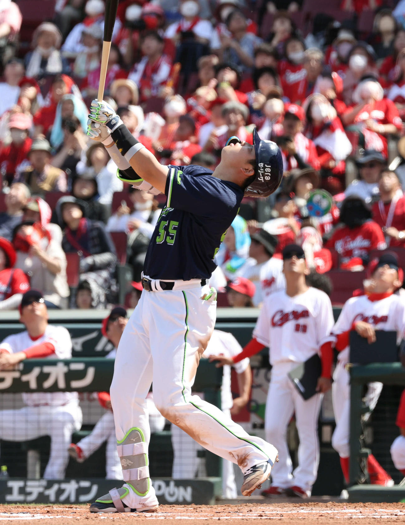 広島対ヤクルト　3回表ヤクルト2死一塁、村上は捕邪飛に倒れる（撮影・加藤孝規）