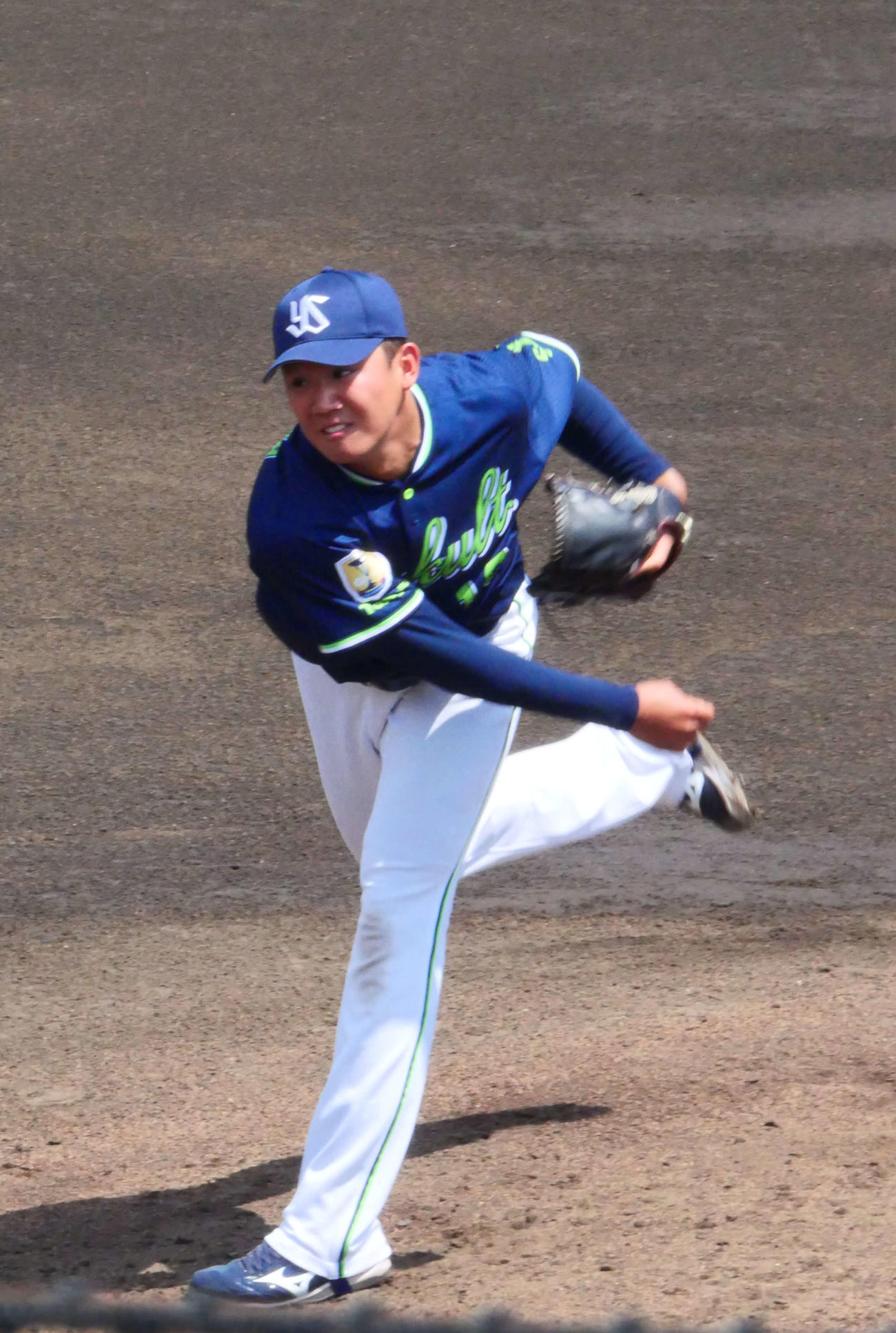 イースタンリーグ巨人対ヤクルト　先発マウンドに立ったヤクルト奥川（撮影・上田悠太）