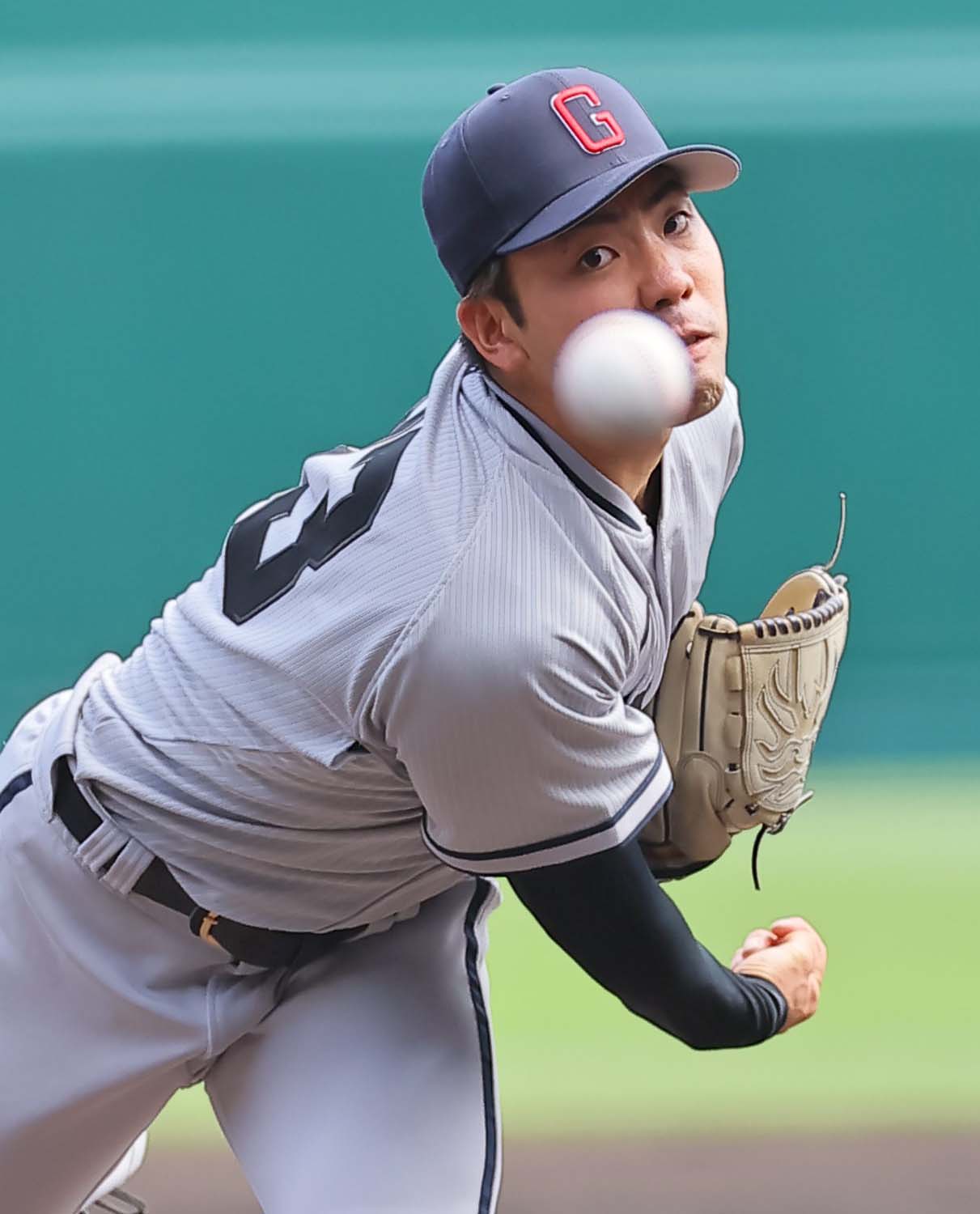 阪神対巨人　巨人先発の松井（撮影・上田博志）