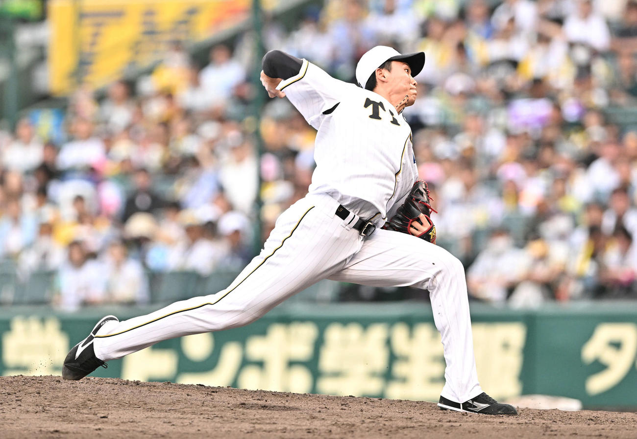 阪神対巨人　9回表、阪神3番手で試合を締めた湯浅（撮影・滝沢徹郎）