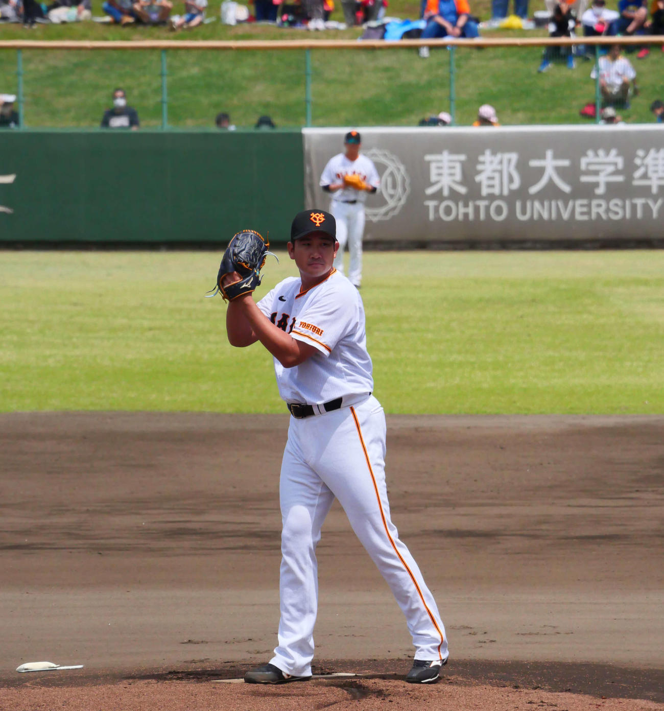 イースタンリーグ巨人対ヤクルト　先発マウンドに立った巨人菅野（撮影・上田悠太）