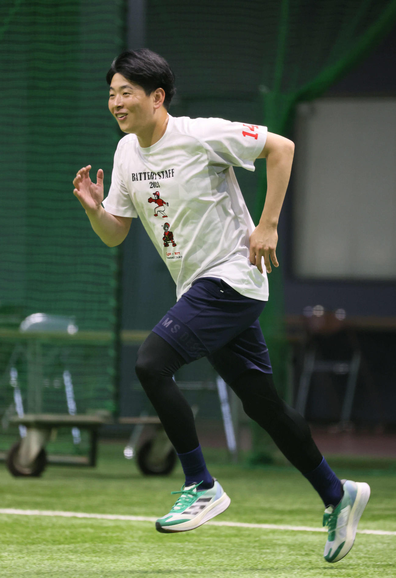 広島投手指名練習　走り込む大瀬良（撮影・加藤孝規）