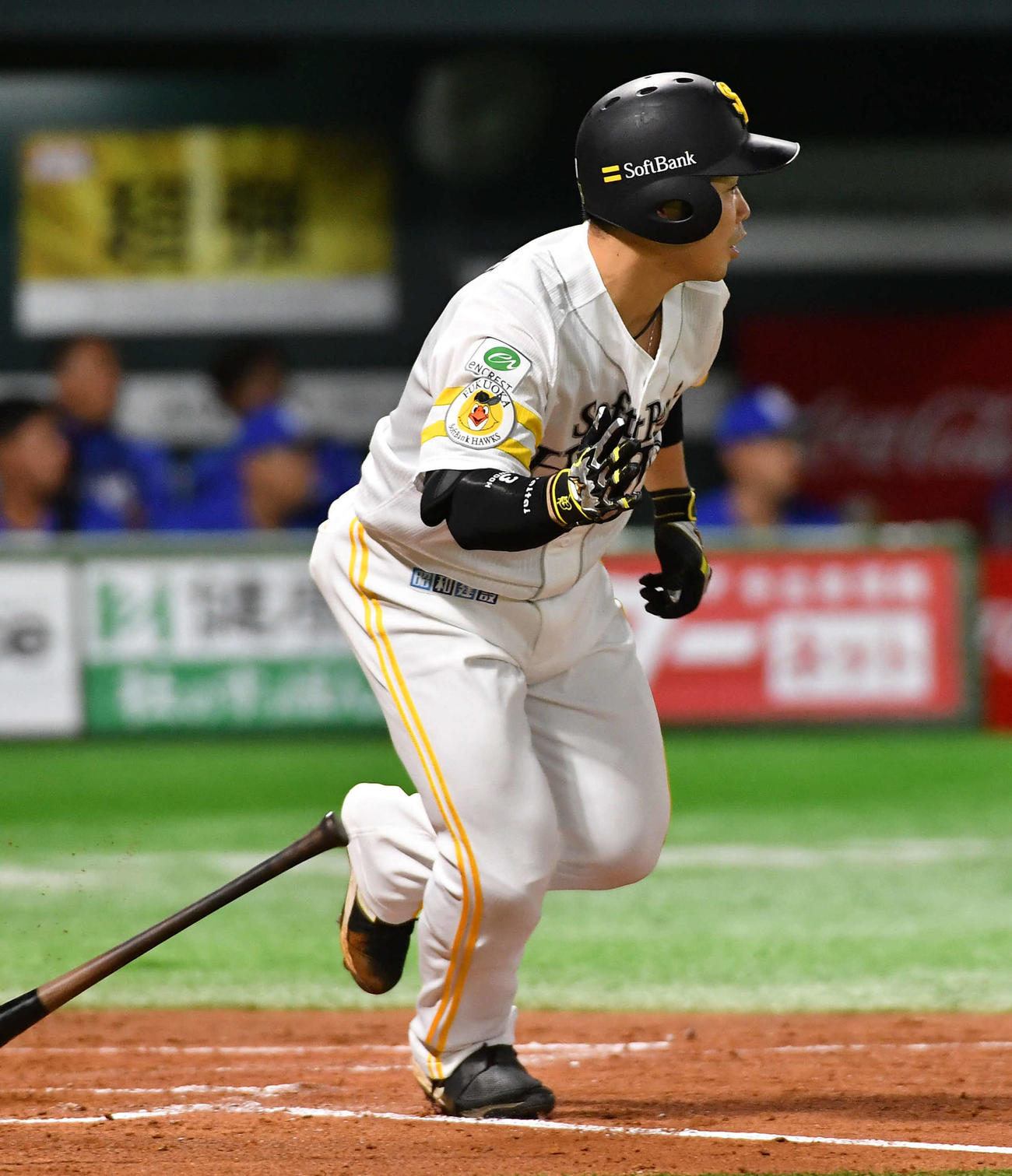 ソフトバンク対中日　2回裏ソフトバンク2死二、三塁、近藤は左前2点適時打を放つ（撮影・岩下翔太）