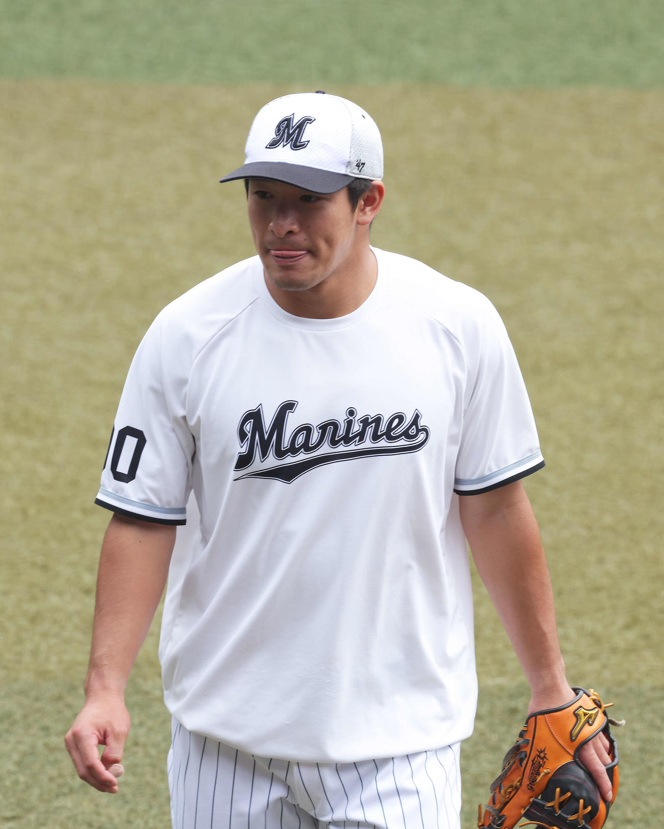 ロッテ対巨人　試合前、練習に臨むロッテ池田（撮影・河田真司）