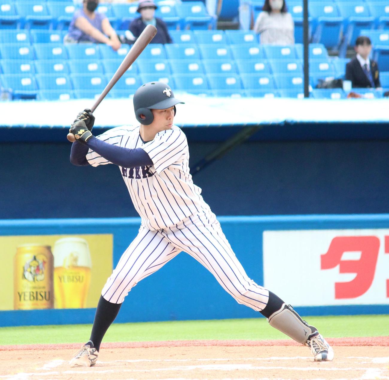 法大対立大　「6番・指名打者」でスタメン出場した立大・吉野（撮影・保坂恭子）