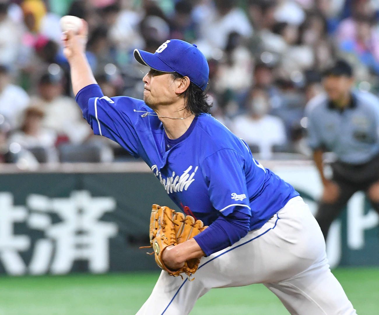ソフトバンク対中日　力投する中日先発の涌井（撮影・岩下翔太）