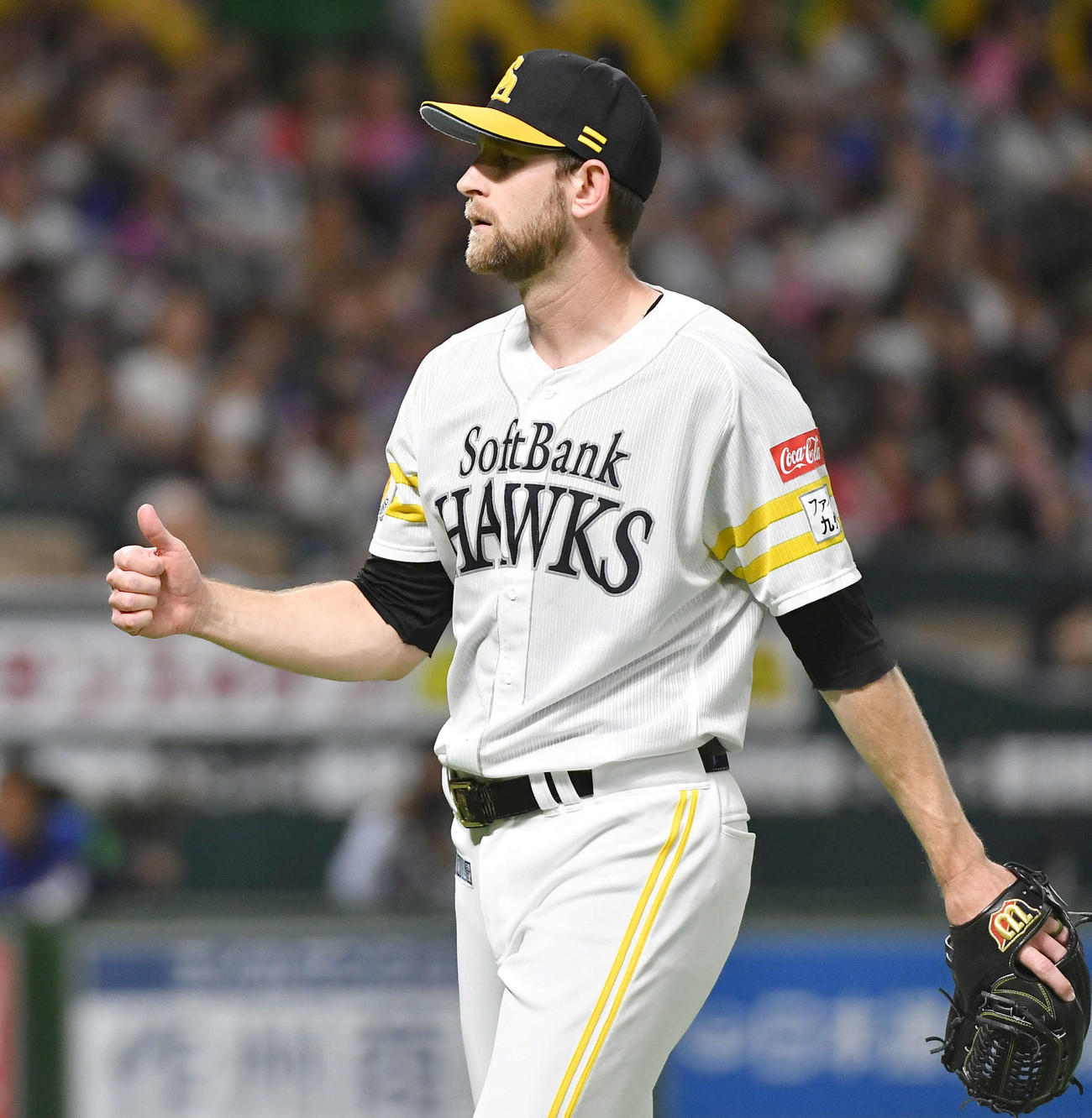 ソフトバンク対中日　1回表中日2死三塁、石川昂を右飛に抑え、サムアップポーズを見せるガンケル（撮影・岩下翔太）