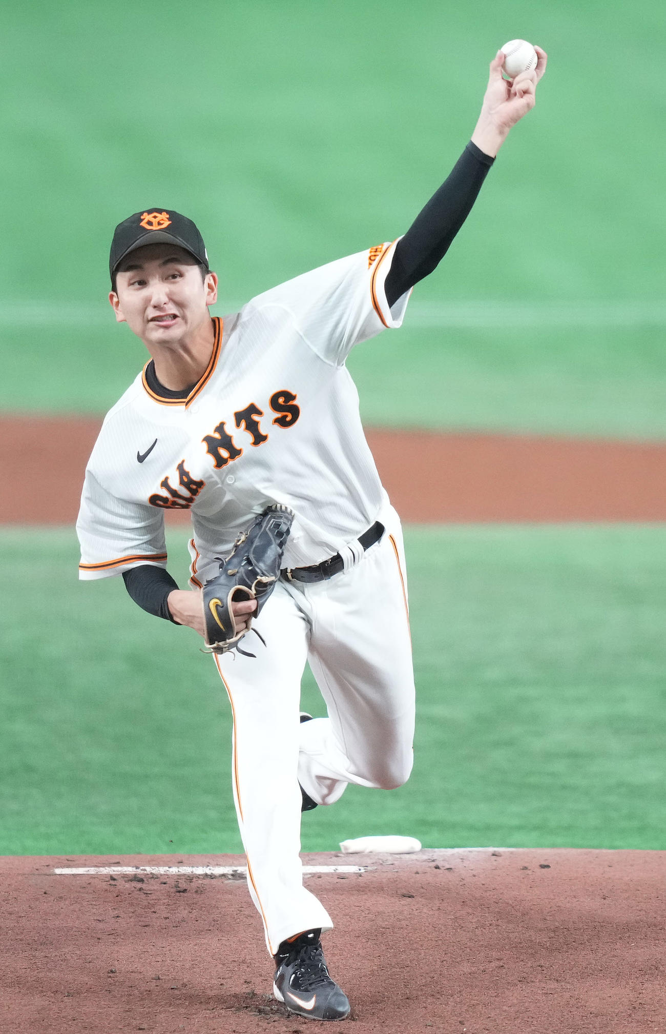 巨人対日本ハム　先発し力投する巨人横川（撮影・鈴木みどり）