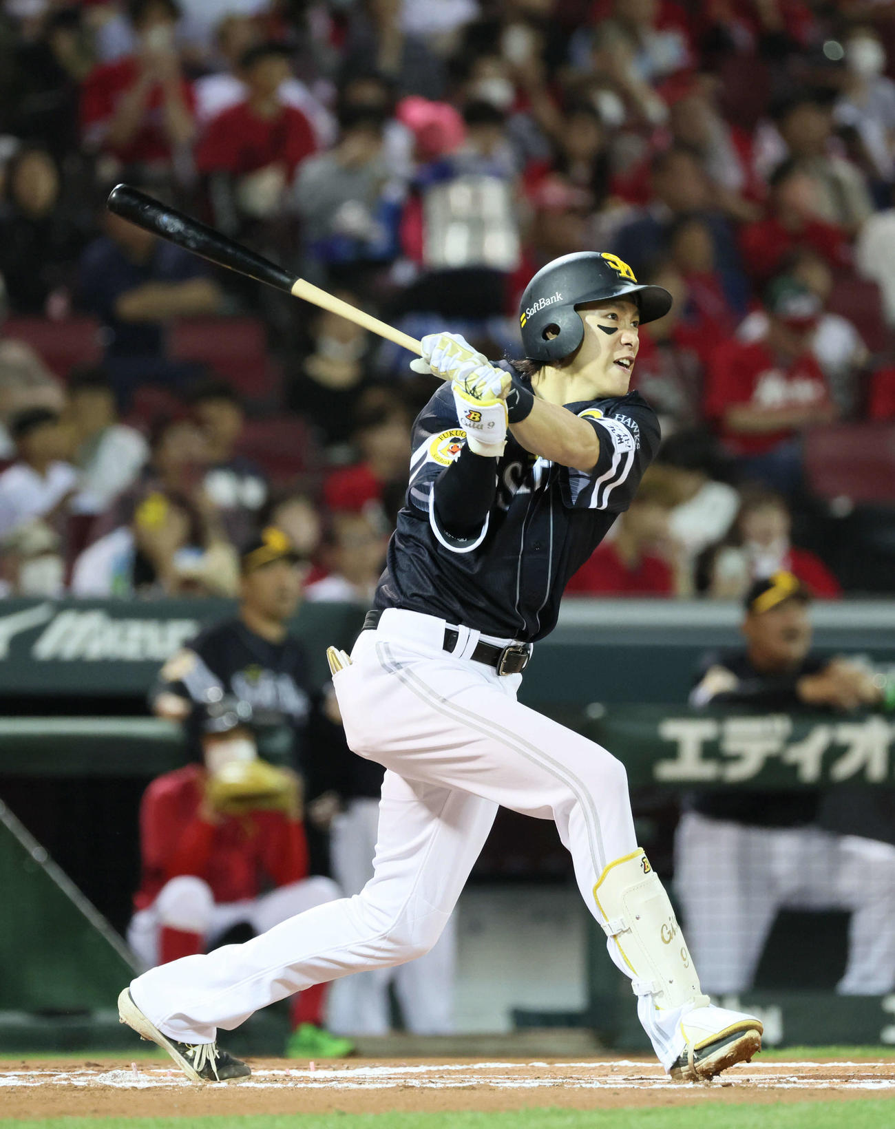 広島対ソフトバンク　6回表ソフトバンク無死一塁、柳田は右越え2点本塁打を放つ（撮影・加藤孝規）