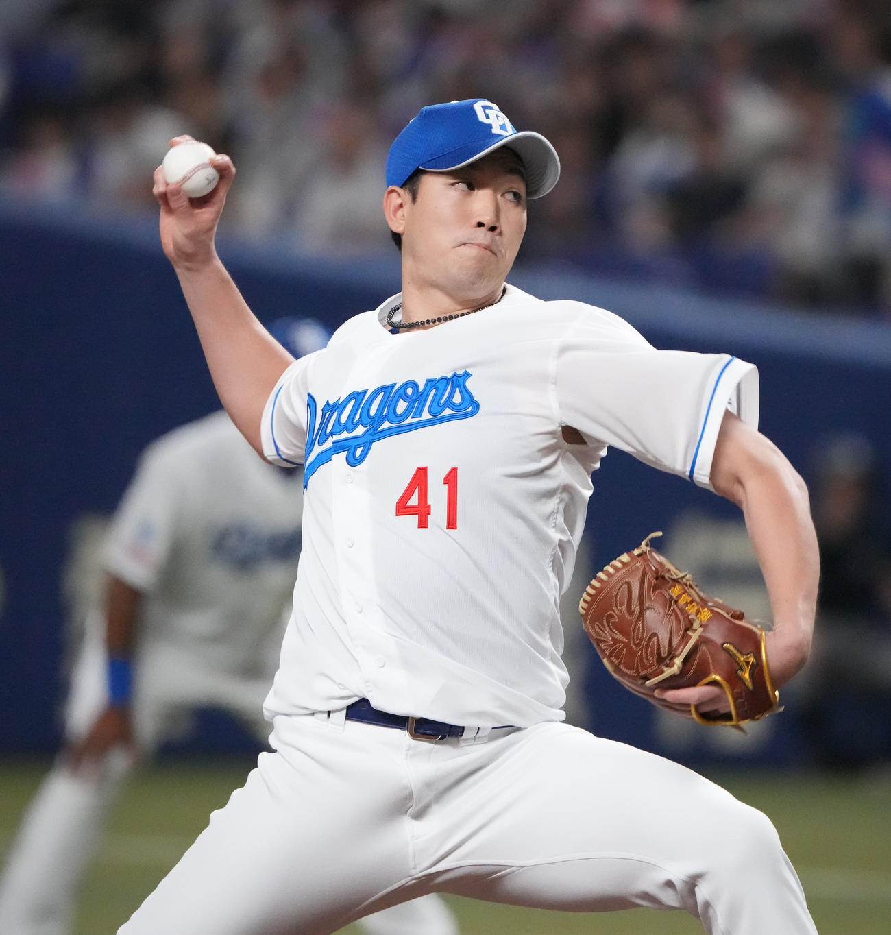 中日対オリックス　7回表、中日3番手で登板する勝野（撮影・森本幸一）