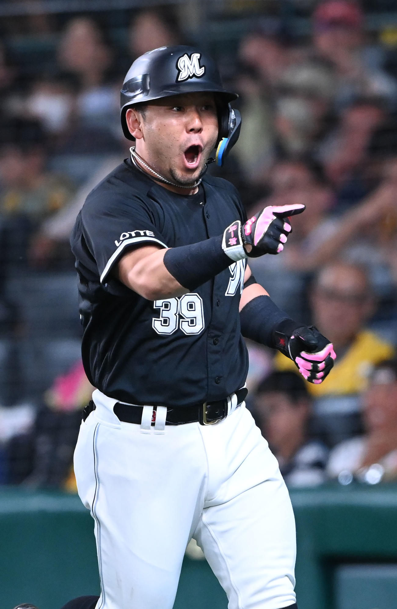 阪神対ロッテ　7回表ロッテ1死一塁、左越えソロ本塁打を放った大下（撮影・和賀正仁）