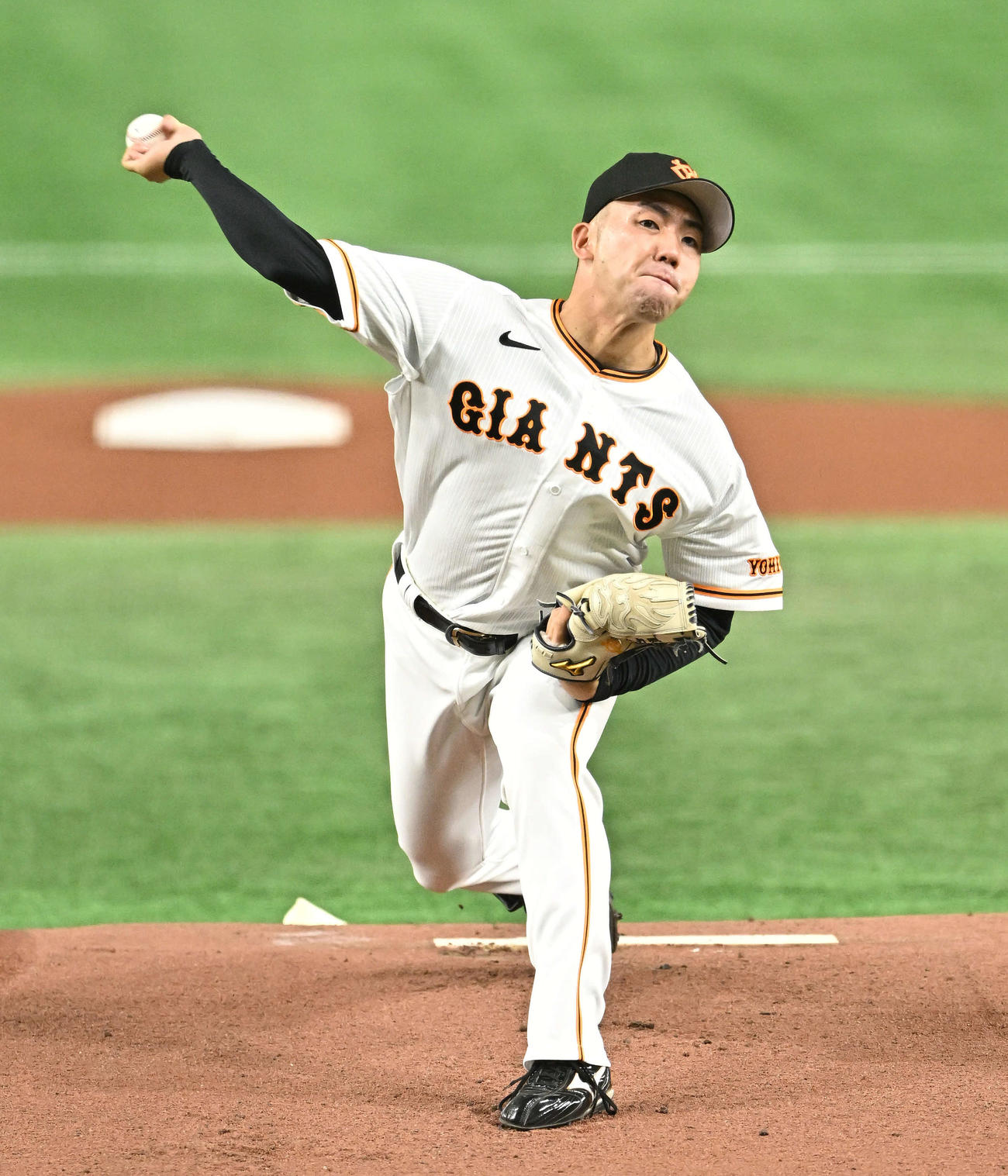 巨人対日本ハム　巨人先発の松井（撮影・滝沢徹郎）