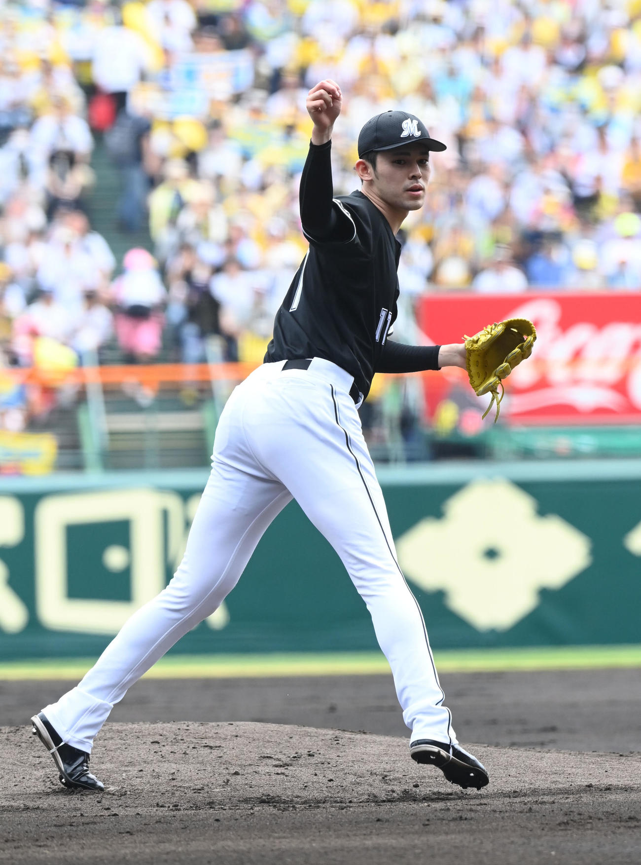 阪神対ロッテ　先発するロッテ佐々木朗（撮影・和賀正仁）