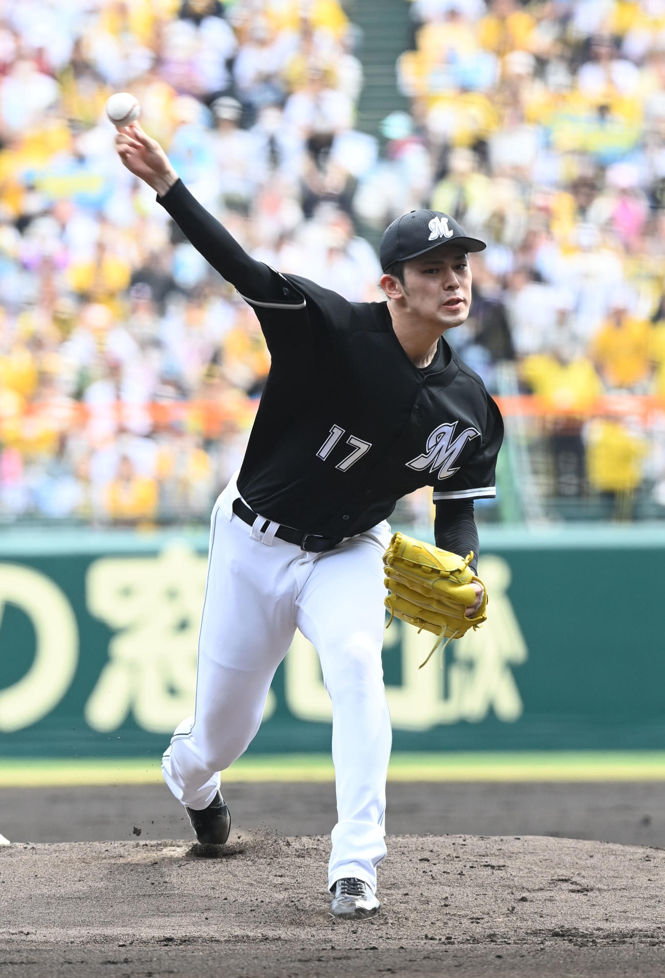 阪神対ロッテ　先発するロッテ佐々木朗（撮影・和賀正仁）