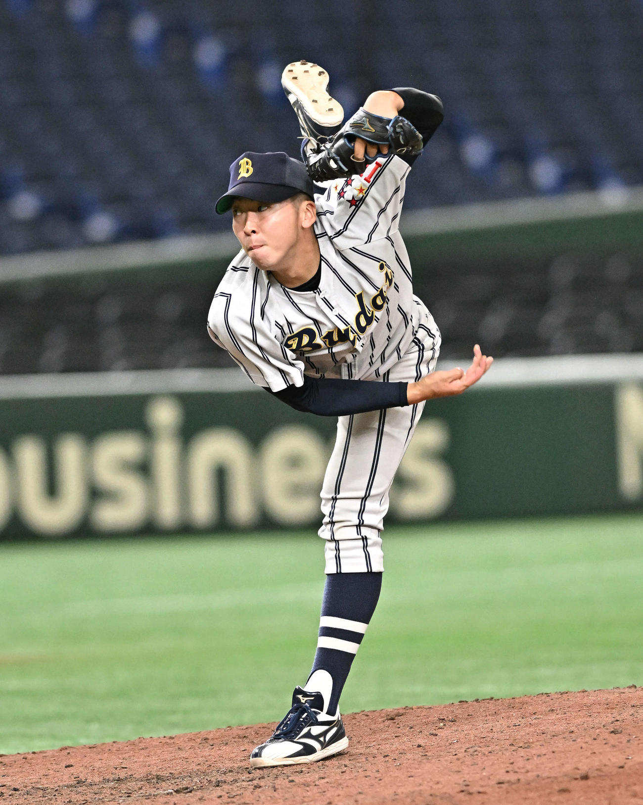 国際武道大対広島経大　国際武道大3番手で8回裏途中から登板し試合を締めた湯浅（撮影・滝沢徹郎）