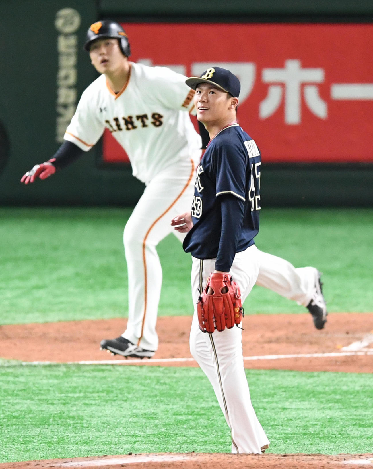 19年6月18日、巨人戦で岡本にソロ本塁打を浴びる山本由伸