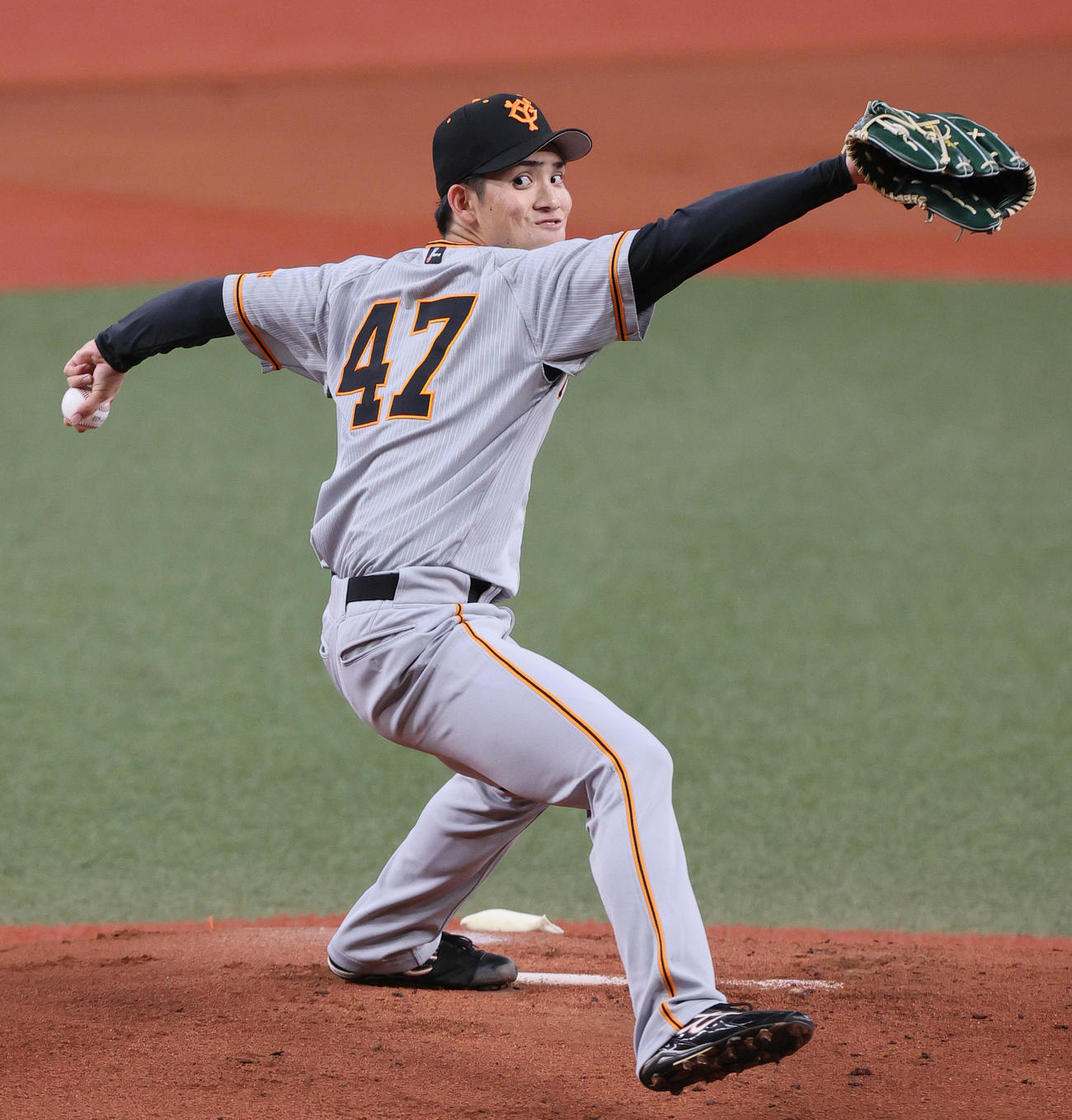 オリックス対巨人　巨人先発の高橋（撮影・上山淳一）