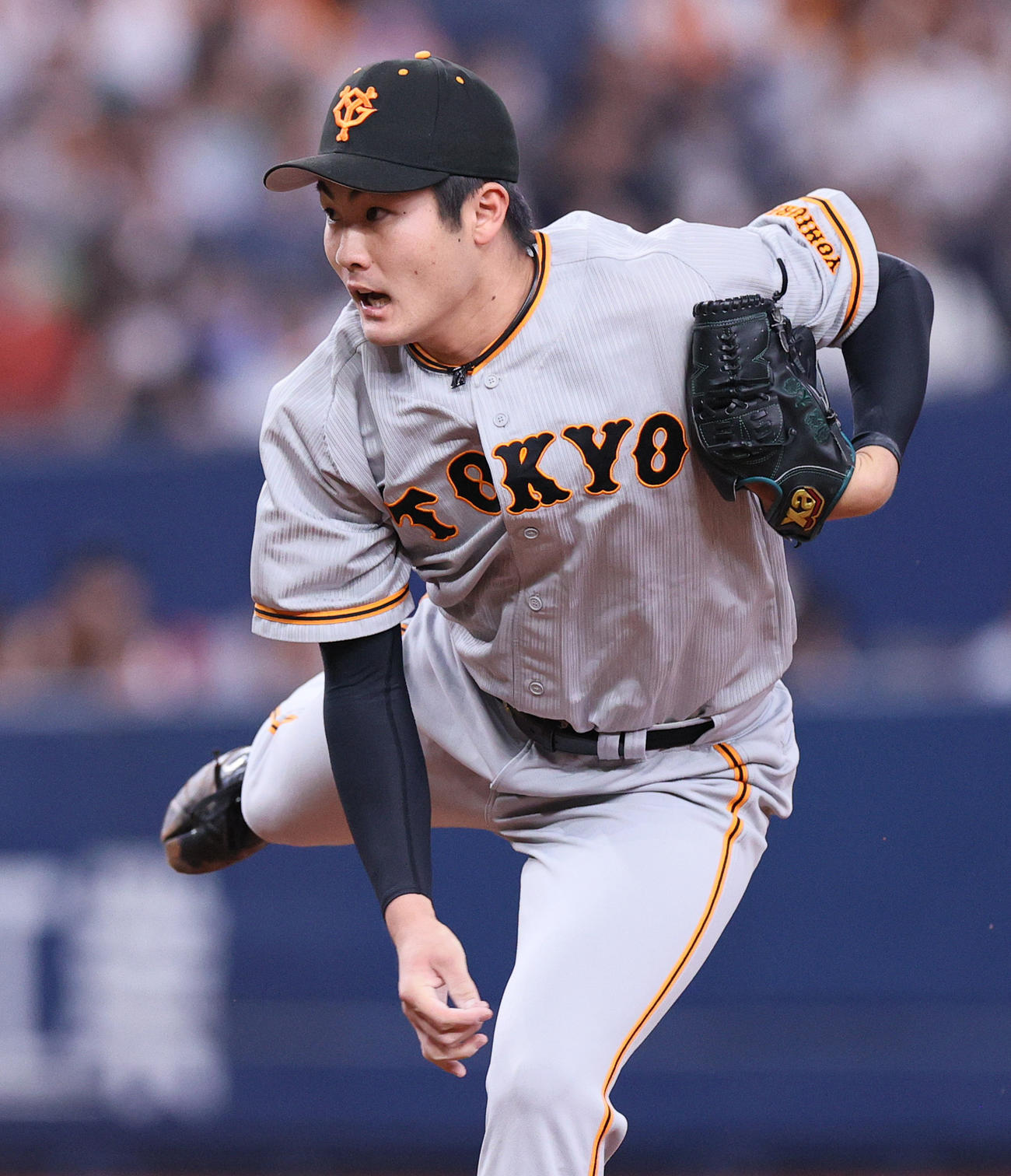 オリックス対巨人　3回途中、巨人2番手で登板の菊地（撮影・上山淳一）