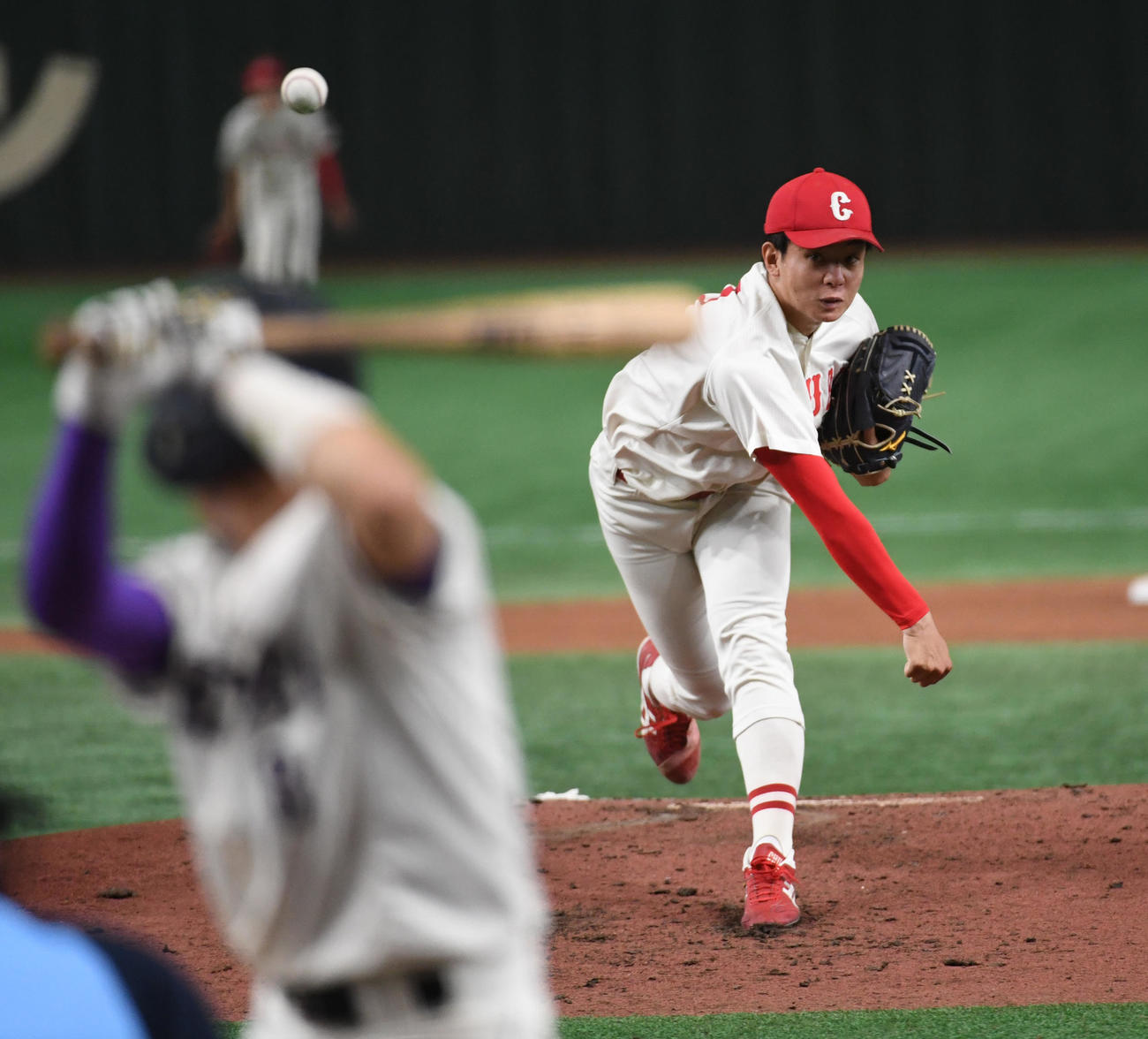 天理大対中部学院大　好投する中部学院大・宮島（撮影・柴田隆二）