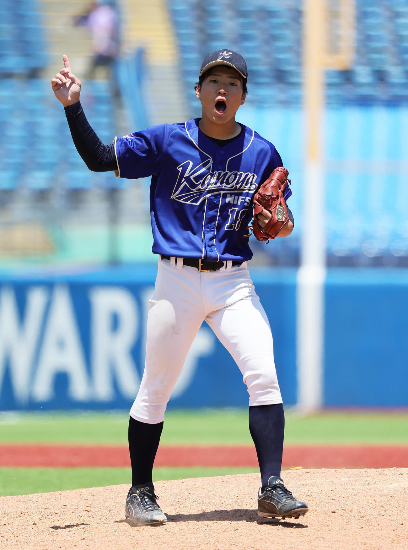 近大対鹿屋体大　9回1失点で勝利を挙げた鹿屋体大・森田（撮影・足立雅史）