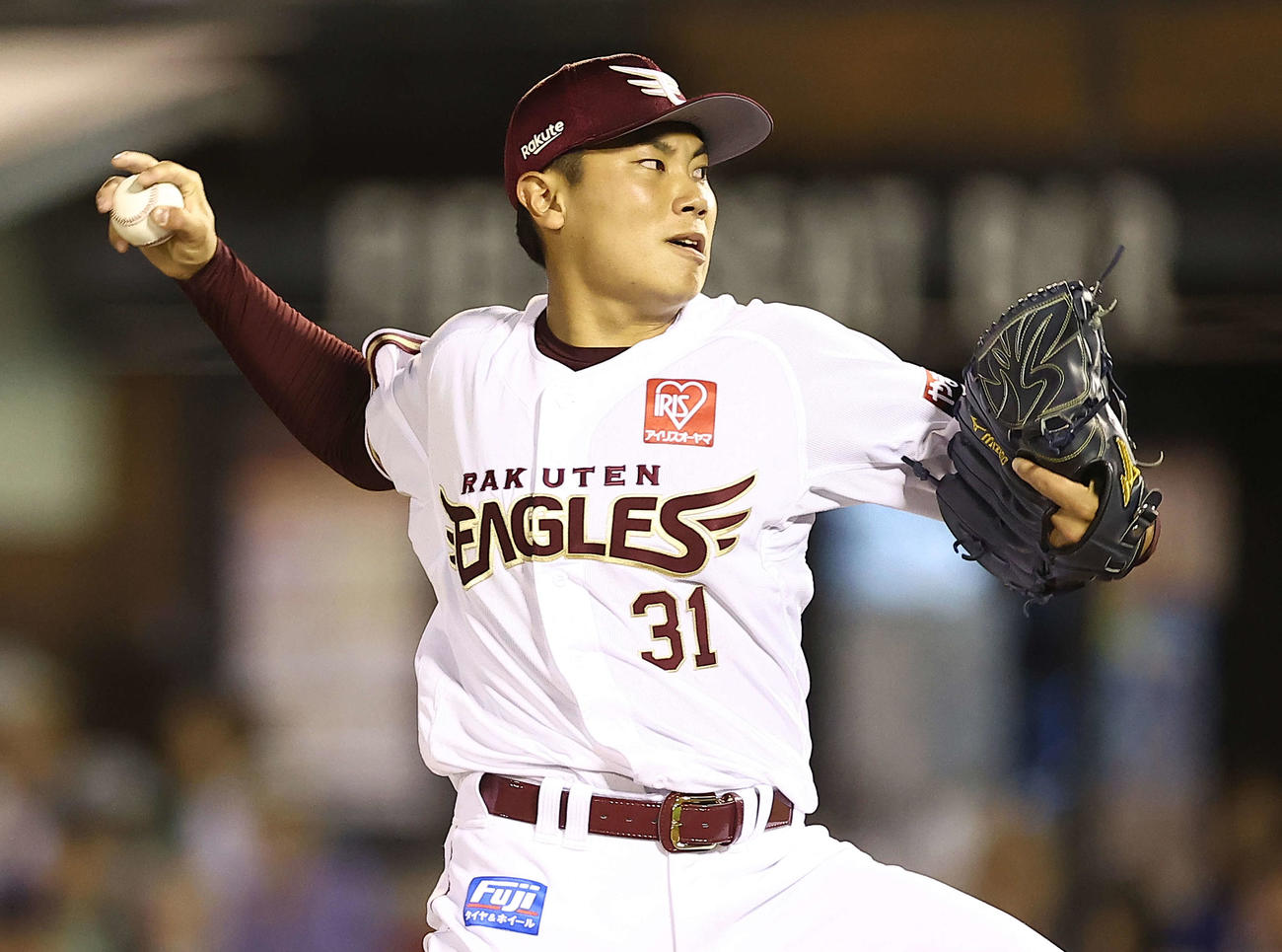 楽天対中日　6回表中日無死二塁、2番手で登板する渡辺翔（撮影・河田真司）
