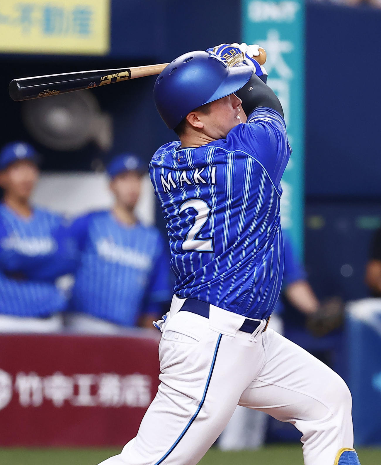 オリックス対DeNA 2回表DeNA2死一塁、牧が中越えに2ランを放つ（撮影・藤尾明華）