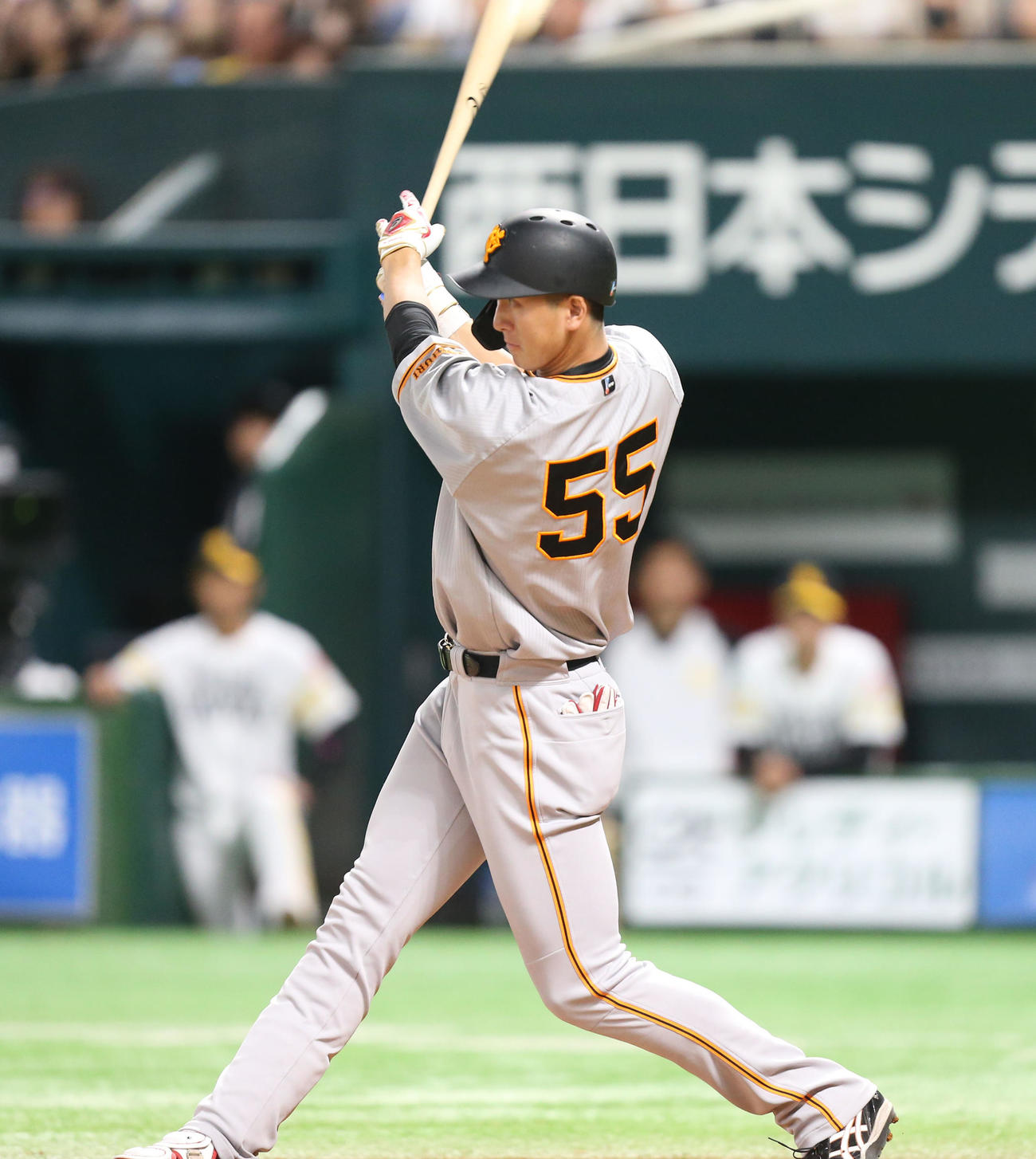 ソフトバンク対巨人　5回表巨人1死満塁、秋広は同点となる右前適時打を放つ（撮影・冨田成美）