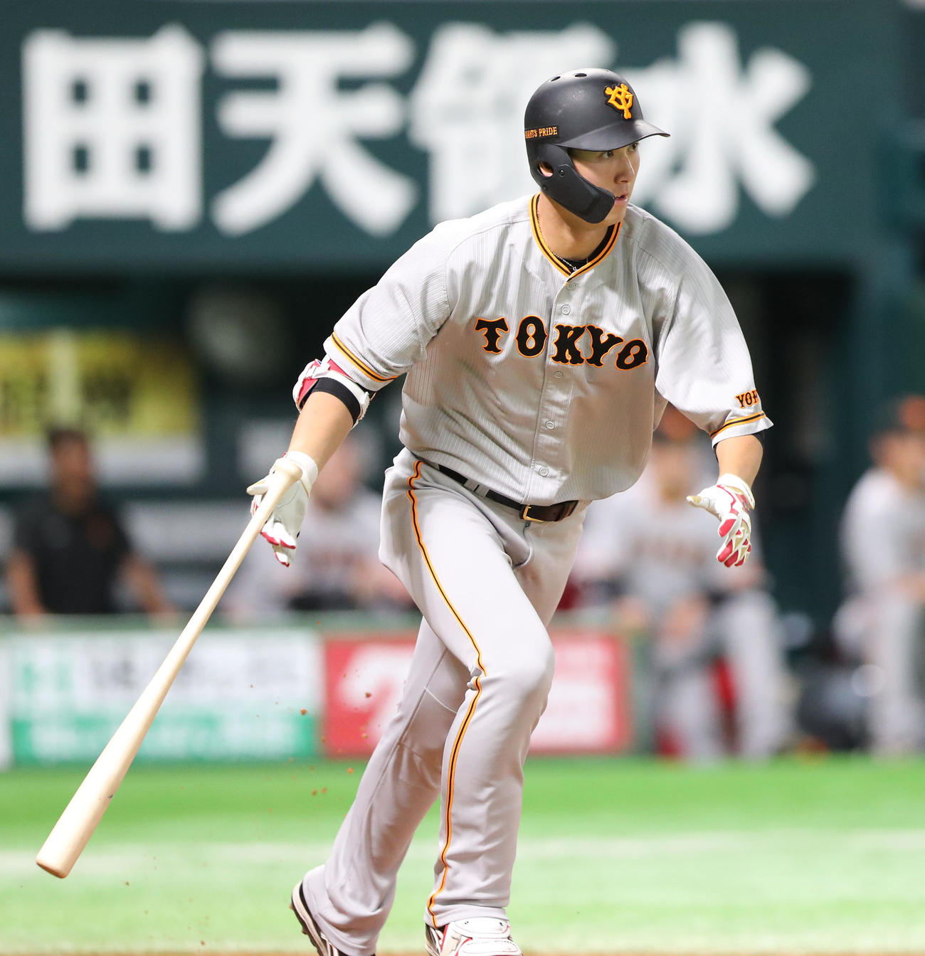 ソフトバンク対巨人　5回表巨人1死満塁、秋広は右前に同点適時打を放つ（撮影・梅根麻紀）