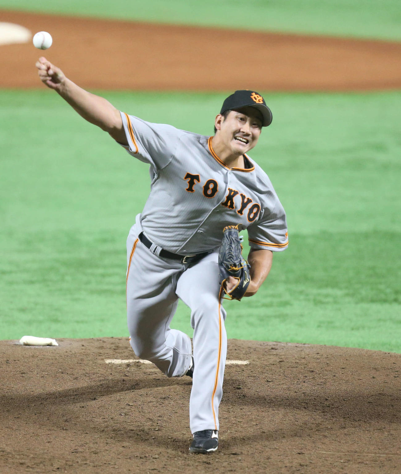 ソフトバンク対巨人　先発の菅野（撮影・冨田成美）