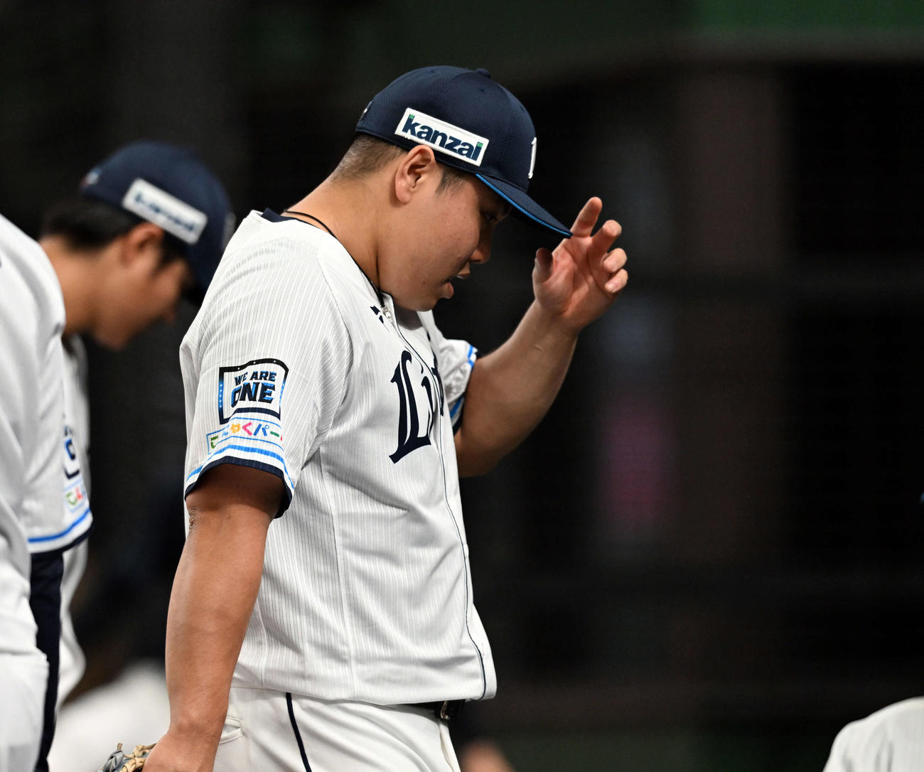 西武対ヤクルト　2回表、ヤクルトに2得点された西武の先発平良（撮影・たえ見朱実）