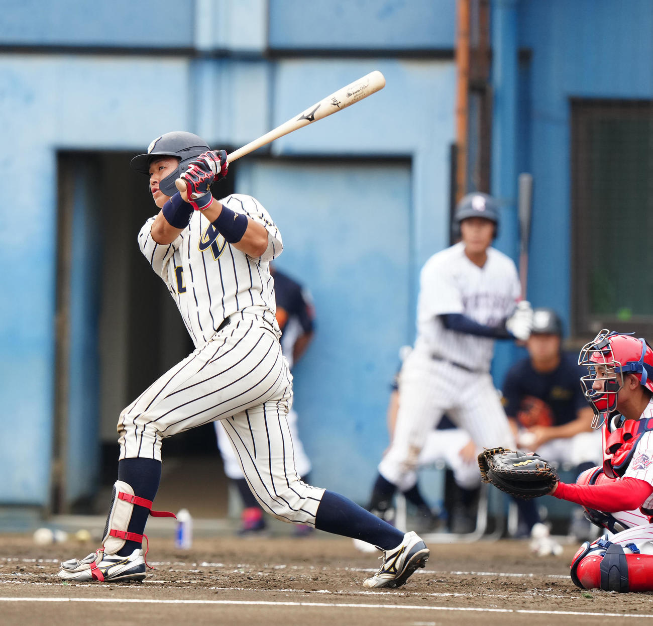 紅白戦の2試合目　3回裏紅組1死一、三塁、左前適時打を放つ上武大・進藤（撮影・江口和貴）