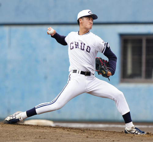 紅白戦の2試合目　白組先発の中大・西舘勇（撮影・江口和貴）