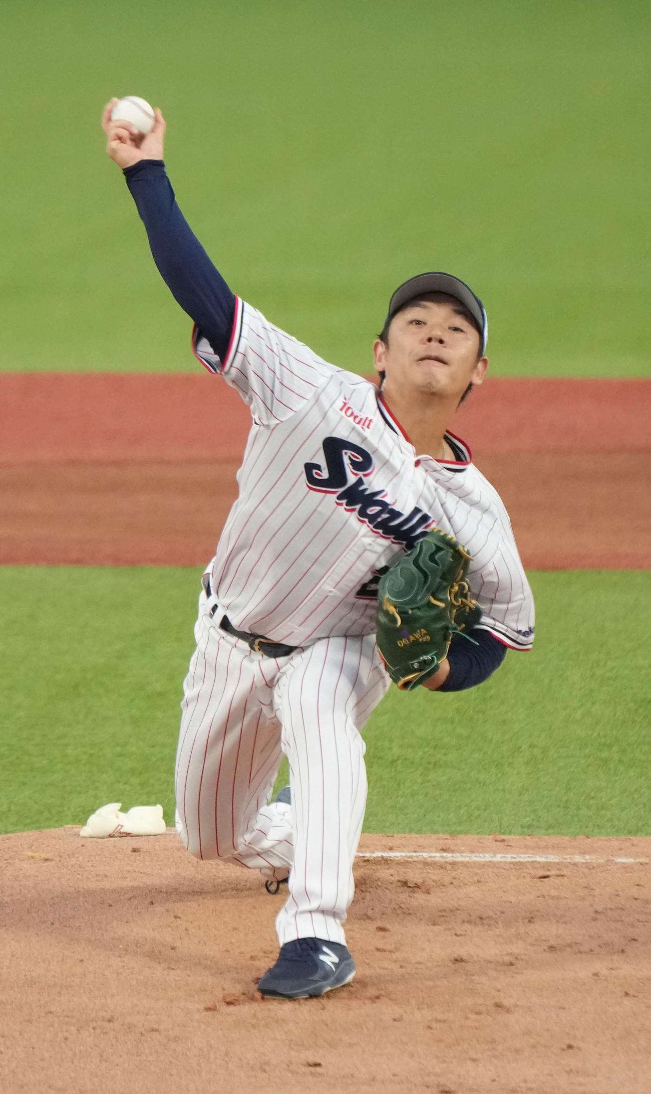 ヤクルト対ソフトバンク　ヤクルト先発の小川（撮影・小沢裕）
