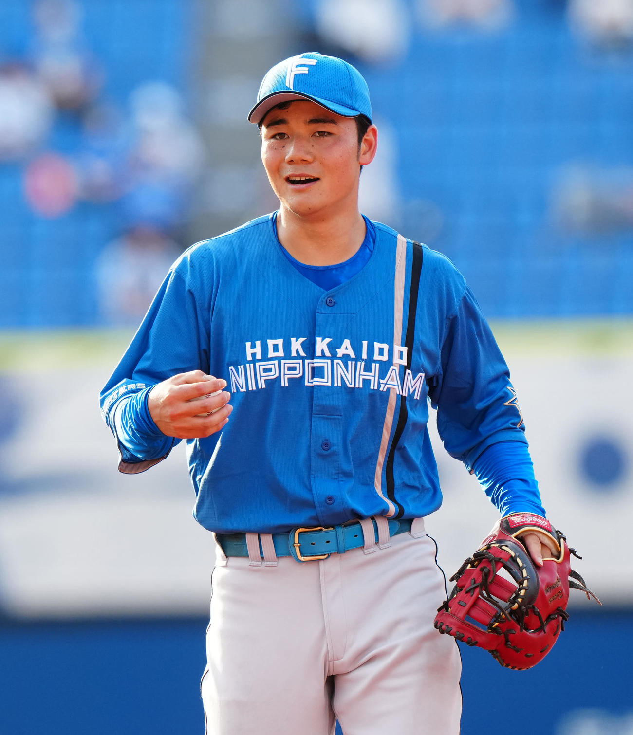 DeNA対日本ハム　試合前、シートノックに臨む日本ハム清宮（撮影・江口和貴）