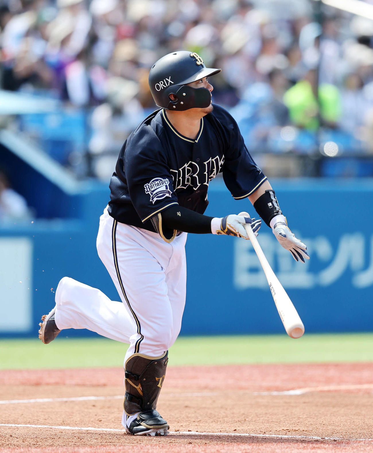 ヤクルト対オリックス　1回表オリックス2死、森は右越えソロ本塁打を放つ（撮影・鈴木正人）