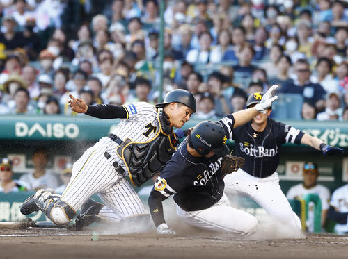 阪神】ソフトバンクに痛恨の逆転負け、3連投の岩崎優が救援失敗で交流 