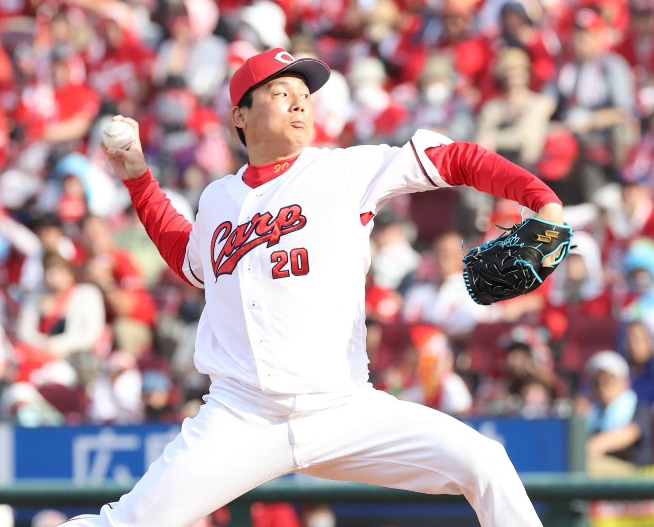 広島対西武　8回表西武、広島4番手の栗林（撮影・加藤孝規）