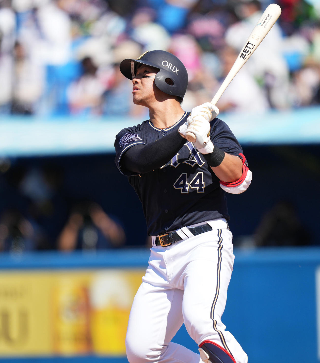 ヤクルト対オリックス　3回表オリックス1死二塁、左越え2点本塁打を放つ頓宮（撮影・菅敏）