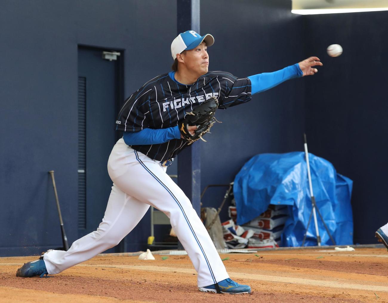 日本ハム斎藤綱記（2023年2月3日撮影）