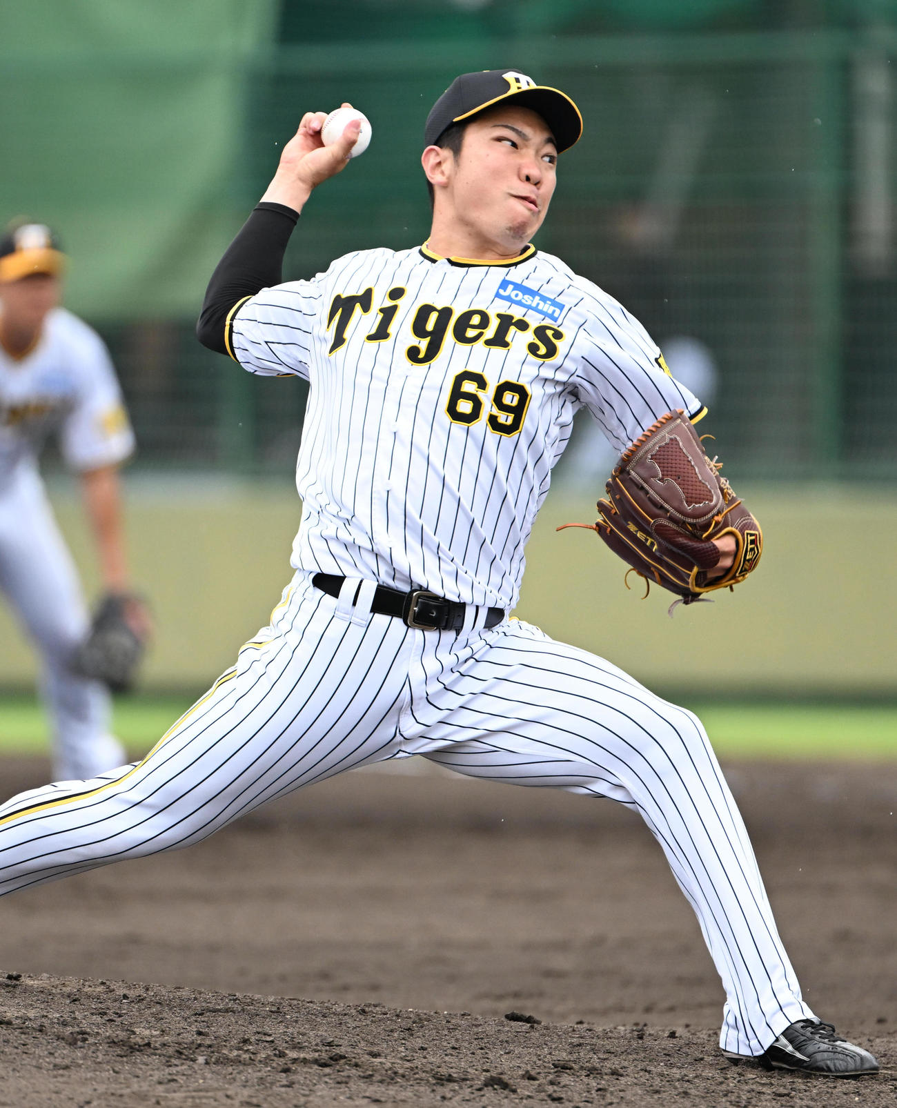 ウエスタン・リーグ阪神対オリックス　8回表を無失点に抑えた石井（撮影・石井愛子）