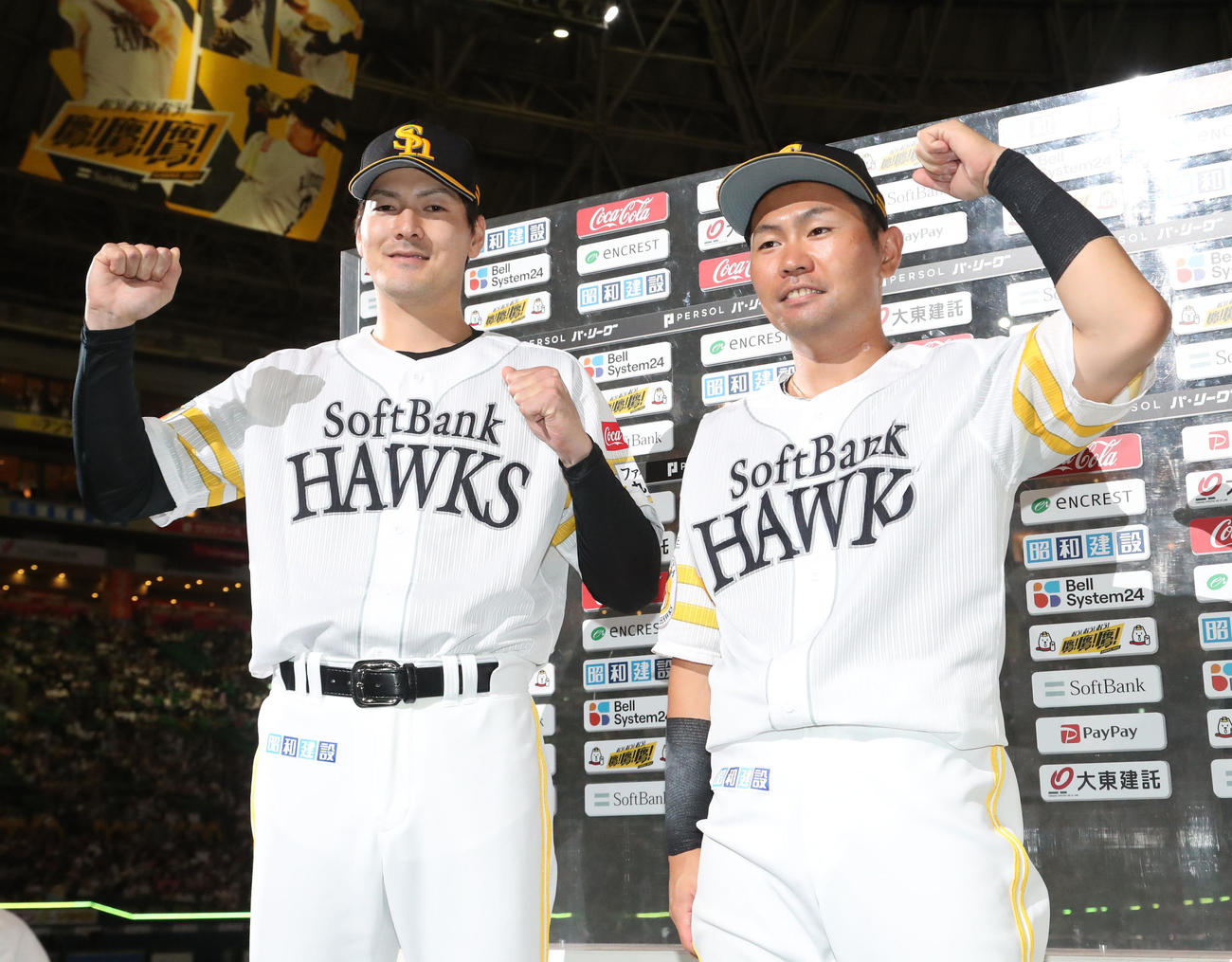 ソフトバンク対オリックス　ヒーローになった有原と中村晃（撮影・梅根麻紀）