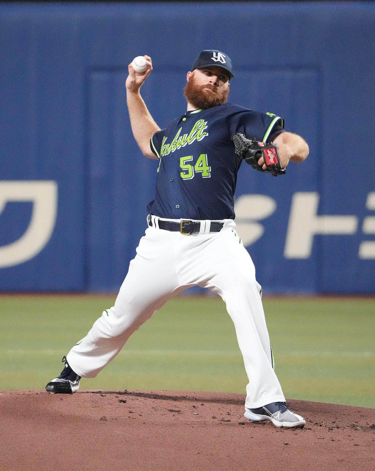 中日対ヤクルト　完封勝利を挙げたヤクルトのサイスニード（撮影・森本幸一）
