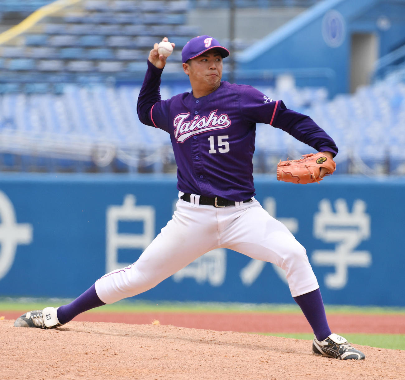 大正大対東農大　先発した大正大・棚原（撮影・柴田隆二）