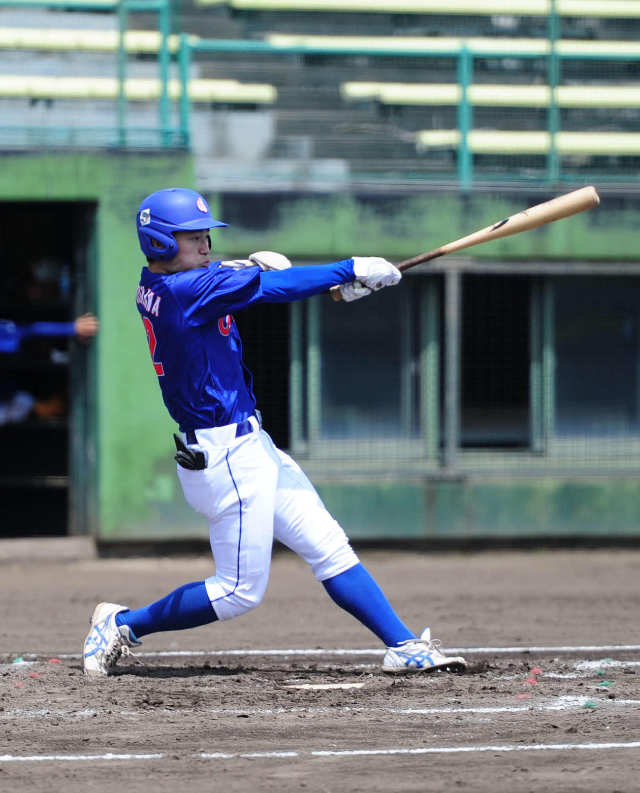 2回無死満塁で左前に先制打を放った新潟コンマーシャル倶楽部・古川椋