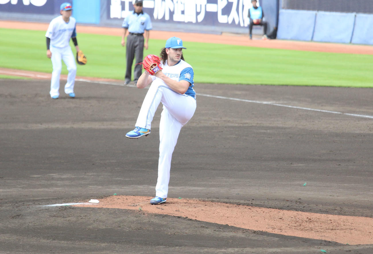 日本ハム対DeNA　故障から実戦復帰した日本ハムのポンセ（撮影・木下大輔）